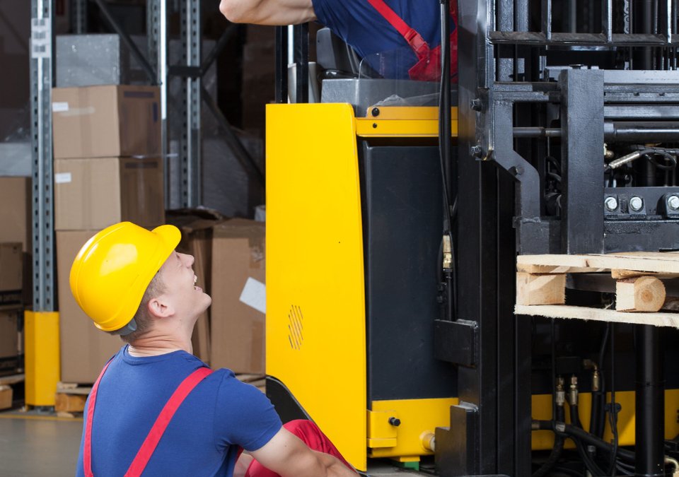 Am I Eligible to Make a Forklift Accident Claim?